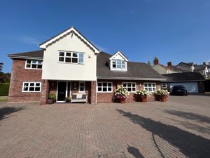 Photo 65- click for photo gallery